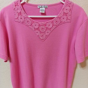 NWOT, Women's Top, Sequins, Beaded Crochet Lace Neckline, W-20 1/2" L-23 1/4"